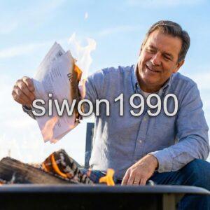 소상공인 빚탕감 정책으로 채무를 해결하고 희망을 찾는 모습